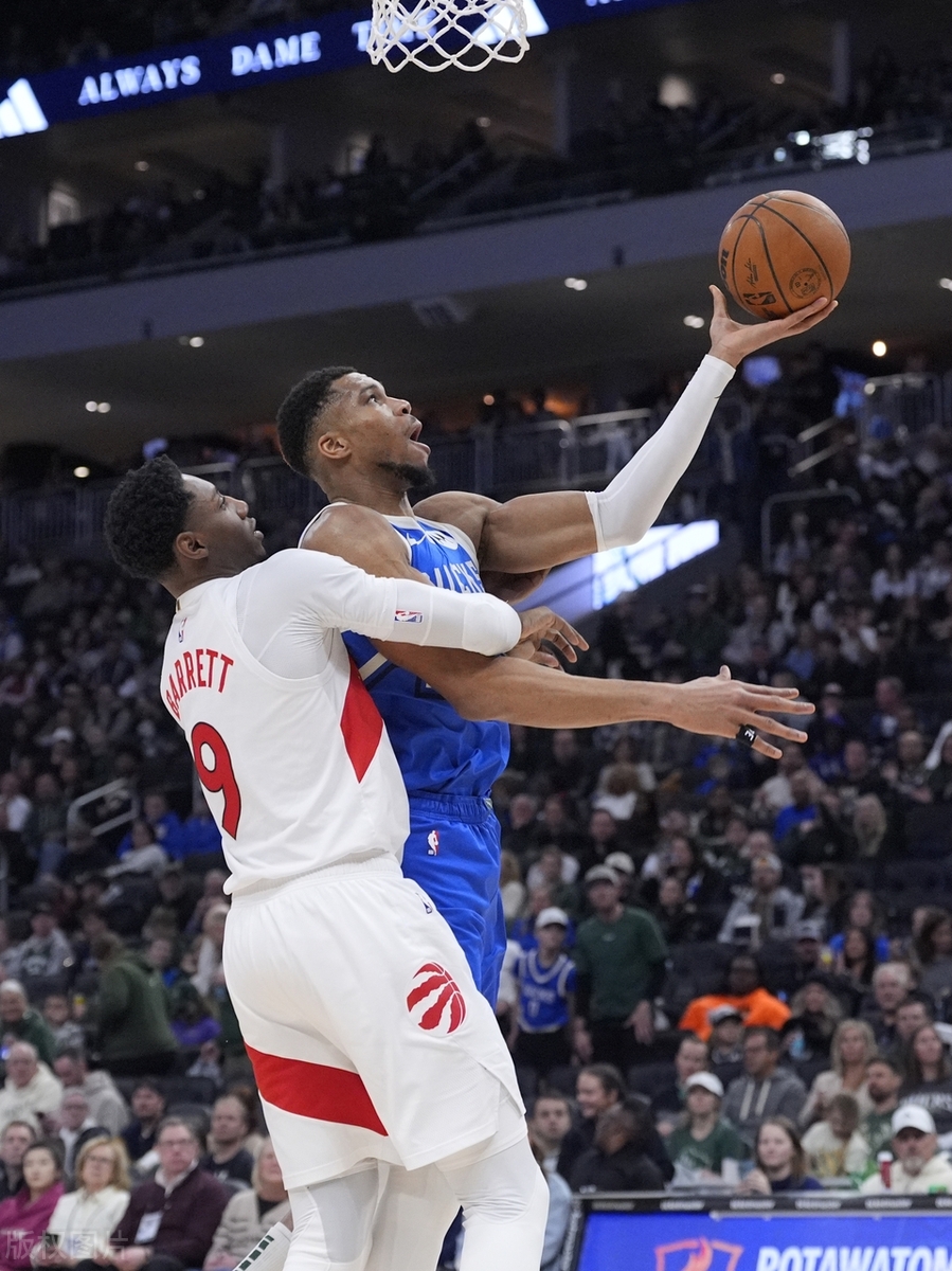 开云-字母哥连续七场比赛得分超过出色防守，勇士不断突破！气势如虹延续-开云