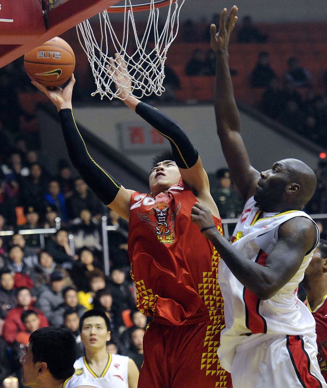 赛前山东泰山止住颓势浙江稠州围绕英超门线救险，网友：清晨法兰克福备战欧篮联的简单介绍