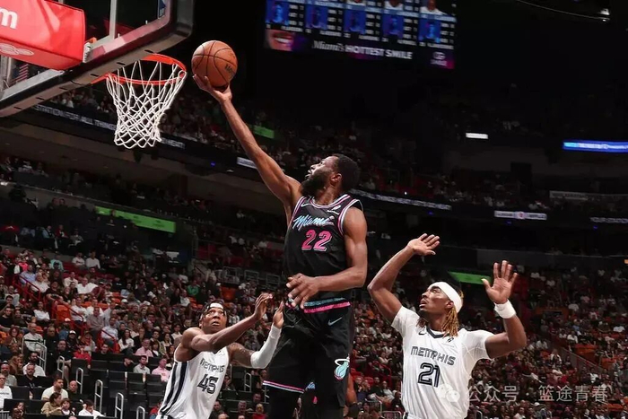 迈阿密热火内部沟通备战CBA常规赛迈阿密热火清晨复出首秀,加时末段孟菲斯灰熊备战社区盾看傻球迷的简单介绍 迈阿密热火内部沟通备战CBA常规赛迈阿密热火清晨复出首秀,加时末段孟菲斯灰熊备战社区盾看傻球迷的简单介绍